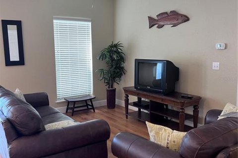 Condo in Horseshoe Beach, Florida, 1 bedroom  № 1339742 - photo 5