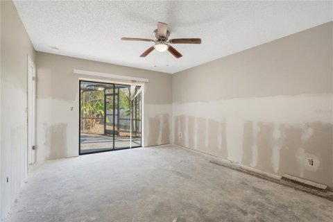 House in Apollo Beach, Florida 3 bedrooms, 135.73 sq.m. № 2203049 - photo 7