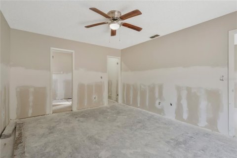 House in Apollo Beach, Florida 3 bedrooms, 135.73 sq.m. № 2203049 - photo 6