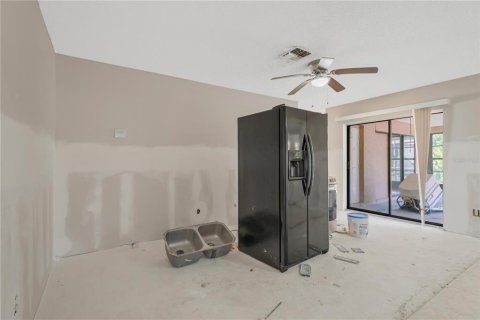 House in Apollo Beach, Florida 3 bedrooms, 135.73 sq.m. № 2203049 - photo 13
