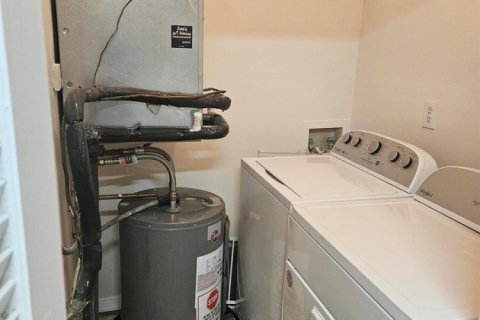 Condo in St. Lucie, Florida, 2 bedrooms  № 2183061 - photo 5
