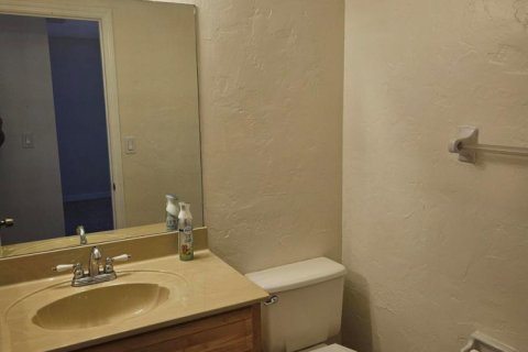 Condo in St. Lucie, Florida, 2 bedrooms  № 2183061 - photo 6