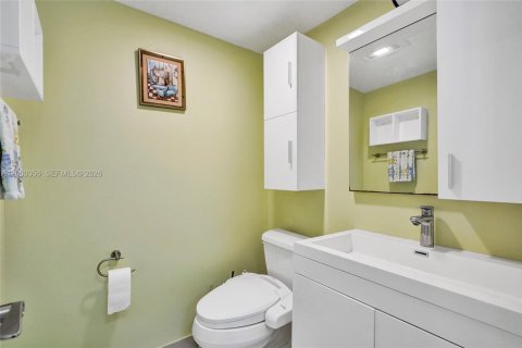 Снять в аренду кондоминиум в Холливуд, Флорида 1 спальня, 92.9м2, № 2067764 - фото 18