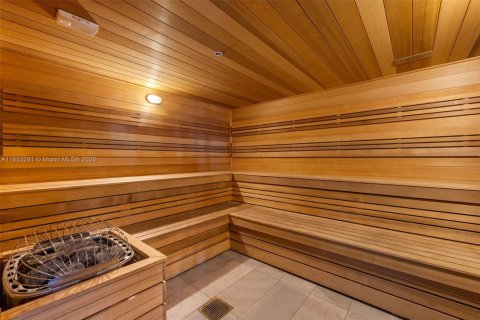 Купить кондоминиум в Майами, Флорида 1 спальня, 53.05м2, № 1980402 - фото 20