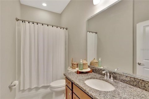 Villa ou maison à vendre à Kissimmee, Floride: 2 chambres, 147.34 m2 № 1770168 - photo 11
