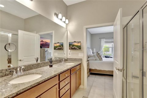 Villa ou maison à vendre à Kissimmee, Floride: 2 chambres, 147.34 m2 № 1770168 - photo 9