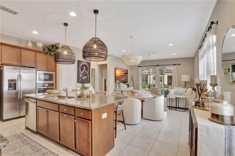 Villa ou maison à vendre à Kissimmee, Floride: 2 chambres, 147.34 m2 № 1770168 - photo 12