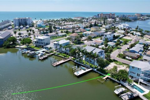 Terreno en venta en Redington Shores, Florida № 1906689 - foto 9