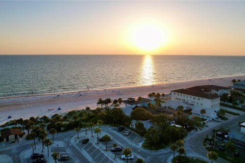 Terreno en venta en Redington Shores, Florida № 1906689 - foto 12
