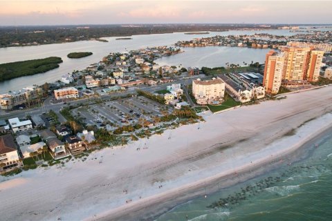 Terreno en venta en Redington Shores, Florida № 1906689 - foto 16