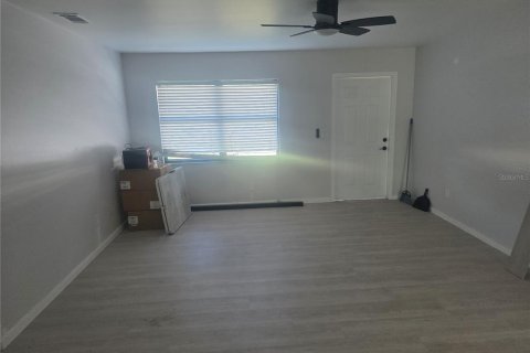 House in Palmetto, Florida 4 bedrooms, 130.43 sq.m. № 2423709 - photo 3