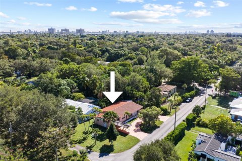 Casa en venta en Biscayne Park, Florida, 3 dormitorios, 167.22 m2 № 1973579 - foto 28