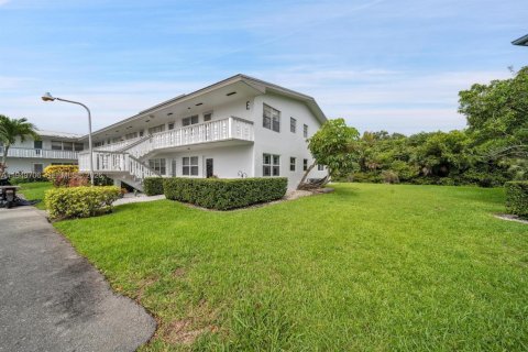 Снять в аренду кондоминиум в Уэст-Палм-Бич, Флорида 2 спальни, 74.14м2, № 2005398 - фото 18