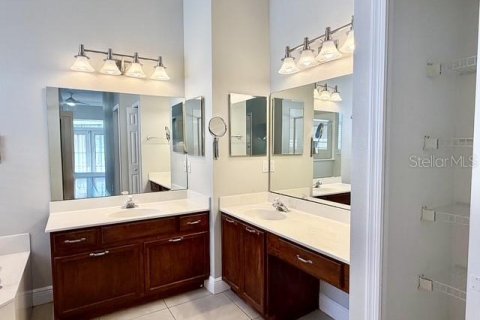 House in Kissimmee, Florida 4 bedrooms, 253.34 sq.m. № 2167132 - photo 24