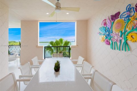 Condominio en venta en Miami Beach, Florida, 3 dormitorios, 281.31 m2 № 2076943 - foto 28