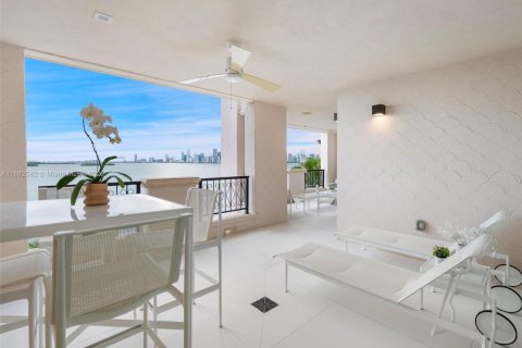 Condominio en venta en Miami Beach, Florida, 3 dormitorios, 281.31 m2 № 2076943 - foto 26