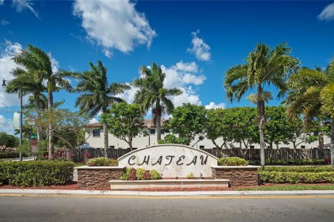 Townhouse in Homestead, Florida 4 bedrooms, 134.89 sq.m. № 1731218 - photo 24