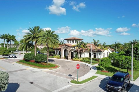 Townhouse in Homestead, Florida 4 bedrooms, 134.89 sq.m. № 1731218 - photo 25