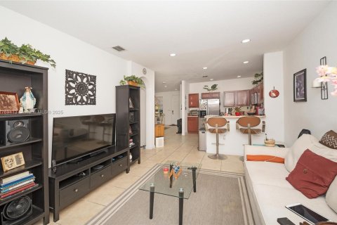 Townhouse in Homestead, Florida 4 bedrooms, 134.89 sq.m. № 1731218 - photo 4