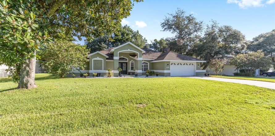 Casa en Ocala, Florida 3 dormitorios, 209.12 m2 № 1876277