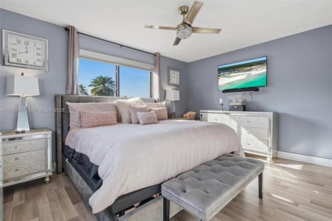 House in Miramar, Florida 4 bedrooms № 1986354 - photo 3