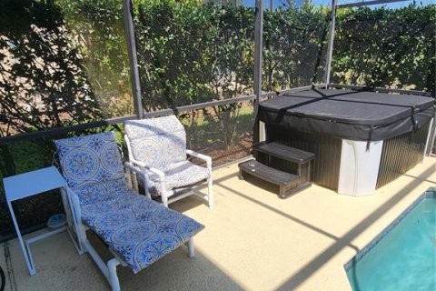 Casa en venta en Kissimmee, Florida, 7 dormitorios, 267.65 m2 № 481955 - foto 3