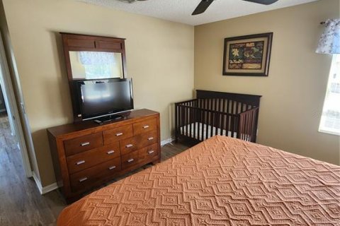 Casa en venta en Kissimmee, Florida, 7 dormitorios, 267.65 m2 № 481955 - foto 26