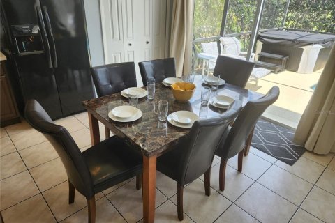 Casa en venta en Kissimmee, Florida, 7 dormitorios, 267.65 m2 № 481955 - foto 9