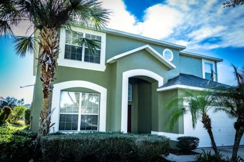 Casa en venta en Kissimmee, Florida, 7 dormitorios, 267.65 m2 № 481955 - foto 1