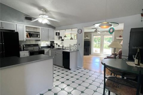 Villa ou maison à vendre à New Port Richey, Floride: 2 chambres, 89.93 m2 № 2139849 - photo 9