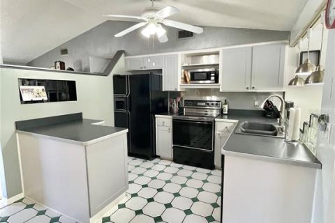 Villa ou maison à vendre à New Port Richey, Floride: 2 chambres, 89.93 m2 № 2139849 - photo 7