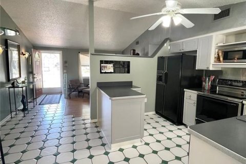 Villa ou maison à vendre à New Port Richey, Floride: 2 chambres, 89.93 m2 № 2139849 - photo 6