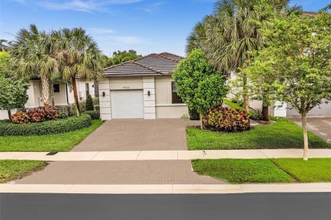 House in Dania Beach, Florida 3 bedrooms, 140.1 sq.m. № 2047588