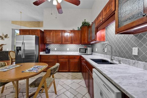 Casa en venta en Bell, Florida, 3 dormitorios, 276.85 m2 № 1880516 - foto 17