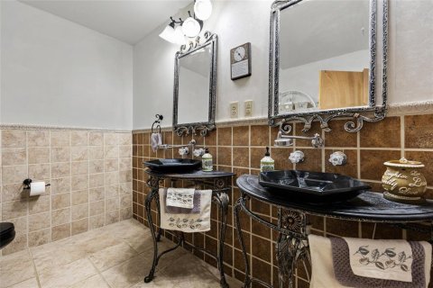 Casa en venta en Bell, Florida, 3 dormitorios, 276.85 m2 № 1880516 - foto 23