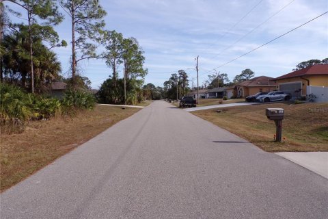 Land in North Port, Florida № 2161008 - photo 9
