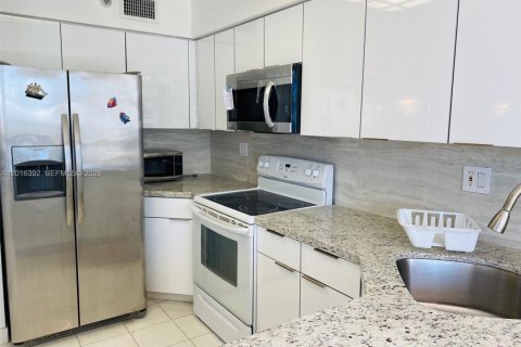 Снять в аренду кондоминиум в Авентура, Флорида 2 спальни, 126.81м2, № 2087360 - фото 12