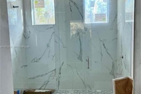 Villa ou maison à vendre à Naples, Floride: 3 chambres, 145.95 m2 № 2042275 - photo 3