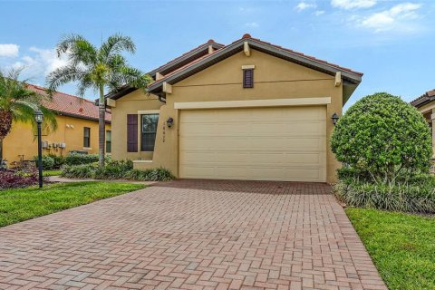 Casa en venta en Bradenton, Florida, 2 dormitorios, 145.11 m2 № 1894996 - foto 2