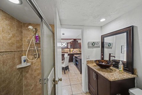 Touwnhouse à vendre à Palm Springs, Floride: 2 chambres, 114.46 m2 № 2262147 - photo 14