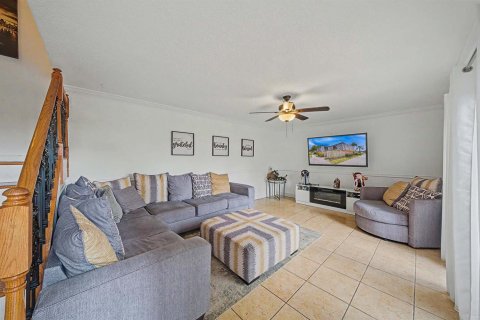 Touwnhouse à vendre à Palm Springs, Floride: 2 chambres, 114.46 m2 № 2262147 - photo 4