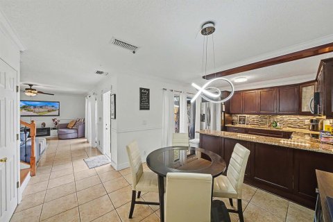 Touwnhouse à vendre à Palm Springs, Floride: 2 chambres, 114.46 m2 № 2262147 - photo 16