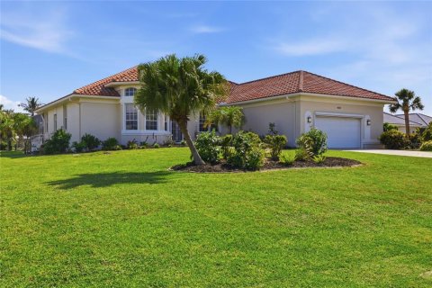 Villa ou maison à vendre à Placida, Floride: 3 chambres, 253.16 m2 № 2199499 - photo 3