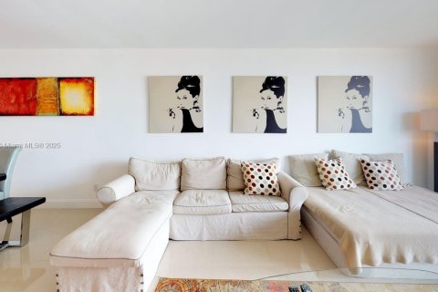 Copropriété à vendre à Sunny Isles Beach, Floride: 2 chambres, 93.37 m2 № 1978333 - photo 12