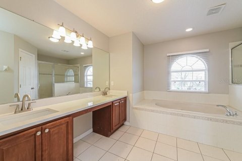 Villa ou maison à louer à Poinciana, Floride: 4 chambres, 259.2 m2 № 2398620 - photo 13