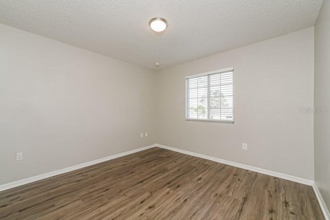 Villa ou maison à louer à Poinciana, Floride: 4 chambres, 259.2 m2 № 2398620 - photo 14