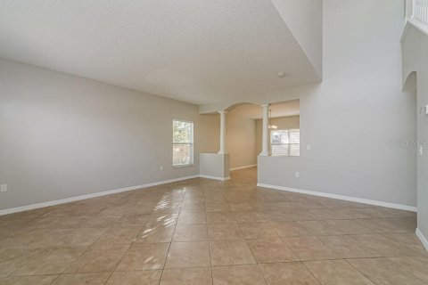 Villa ou maison à louer à Poinciana, Floride: 4 chambres, 259.2 m2 № 2398620 - photo 4