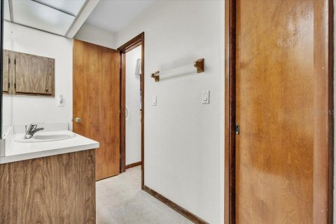 Casa en venta en Port Charlotte, Florida, 3 dormitorios, 139.45 m2 № 2385812 - foto 18