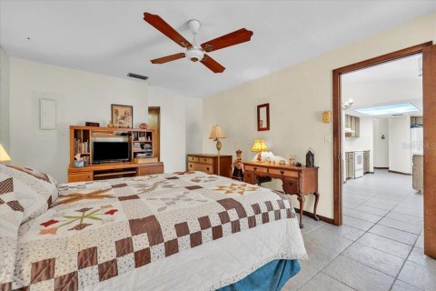 Casa en venta en Port Charlotte, Florida, 3 dormitorios, 139.45 m2 № 2385812 - foto 16