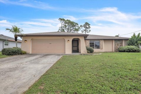 Casa en venta en Port Charlotte, Florida, 3 dormitorios, 139.45 m2 № 2385812 - foto 2